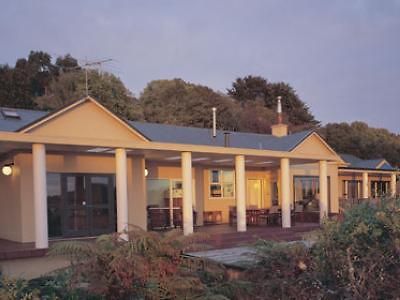 Stewart Island Lodge Oban  エクステリア 写真