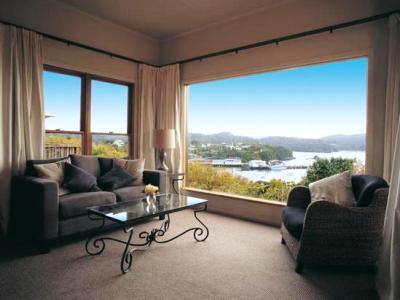 Stewart Island Lodge Oban  エクステリア 写真